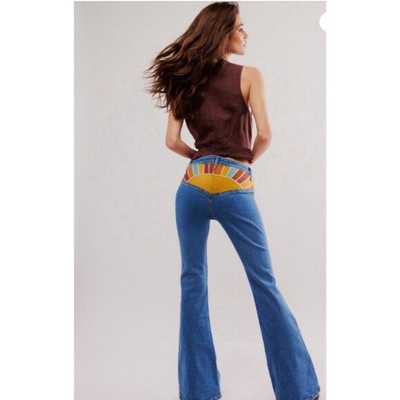 Free People Driftwood Farrah Embroidered Flare Jeans Sun Size 29 Boho Western - Picture 1 of 9